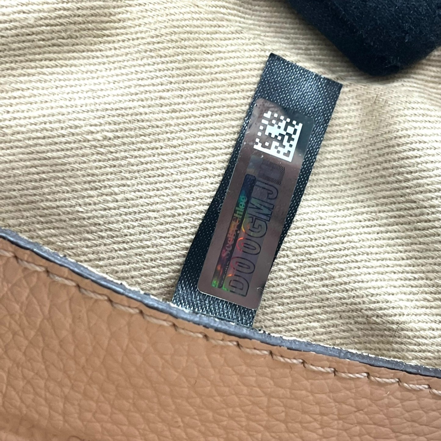 極 美品 シーバイクロエ See By Chloé Hana ハナ ショルダーバッグ ポシェット チェーン スエード レザー 本革 ピンク ゴールド金具 斜め掛け可 クロスボディ ミニバッグ レディース 鞄 カバン エレガント k11