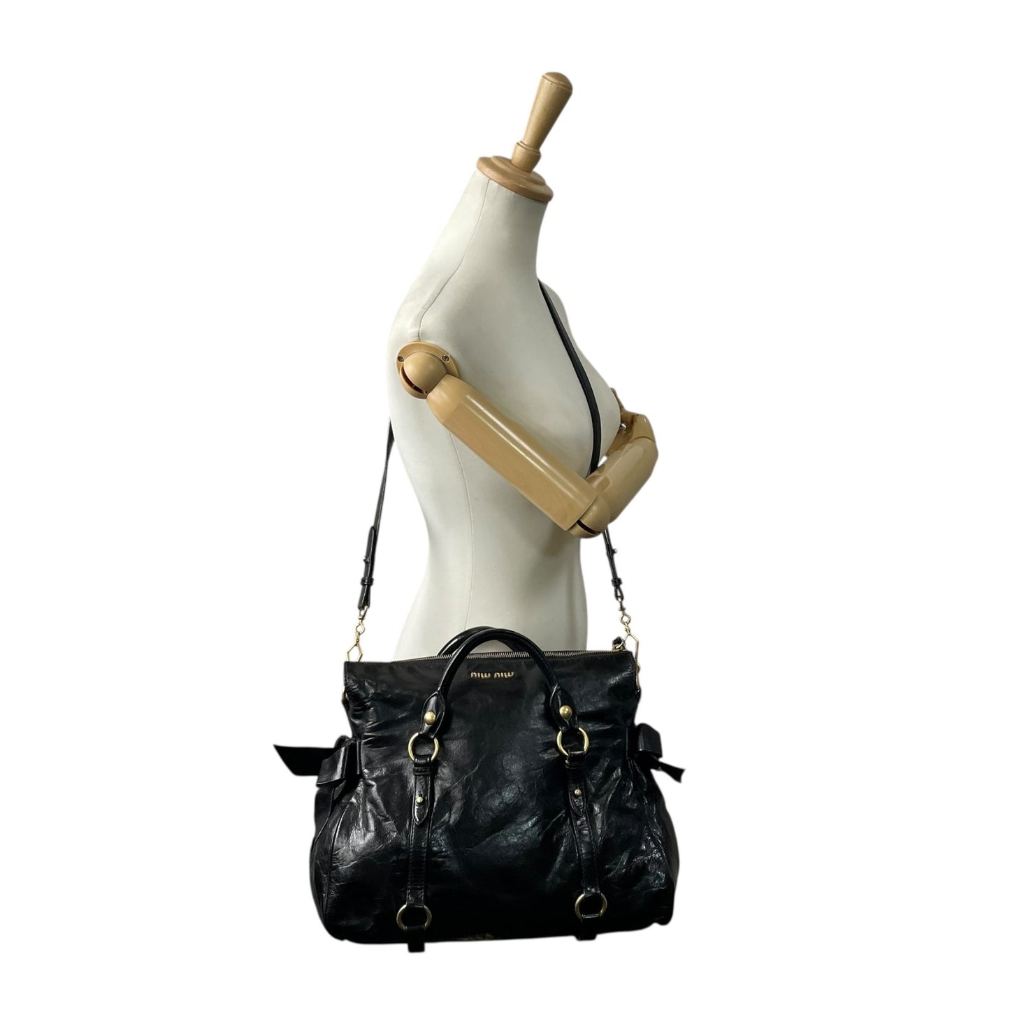 MIUMIU ミュウミュウ ハンドバッグ レザー ブラック【中古】 レディース