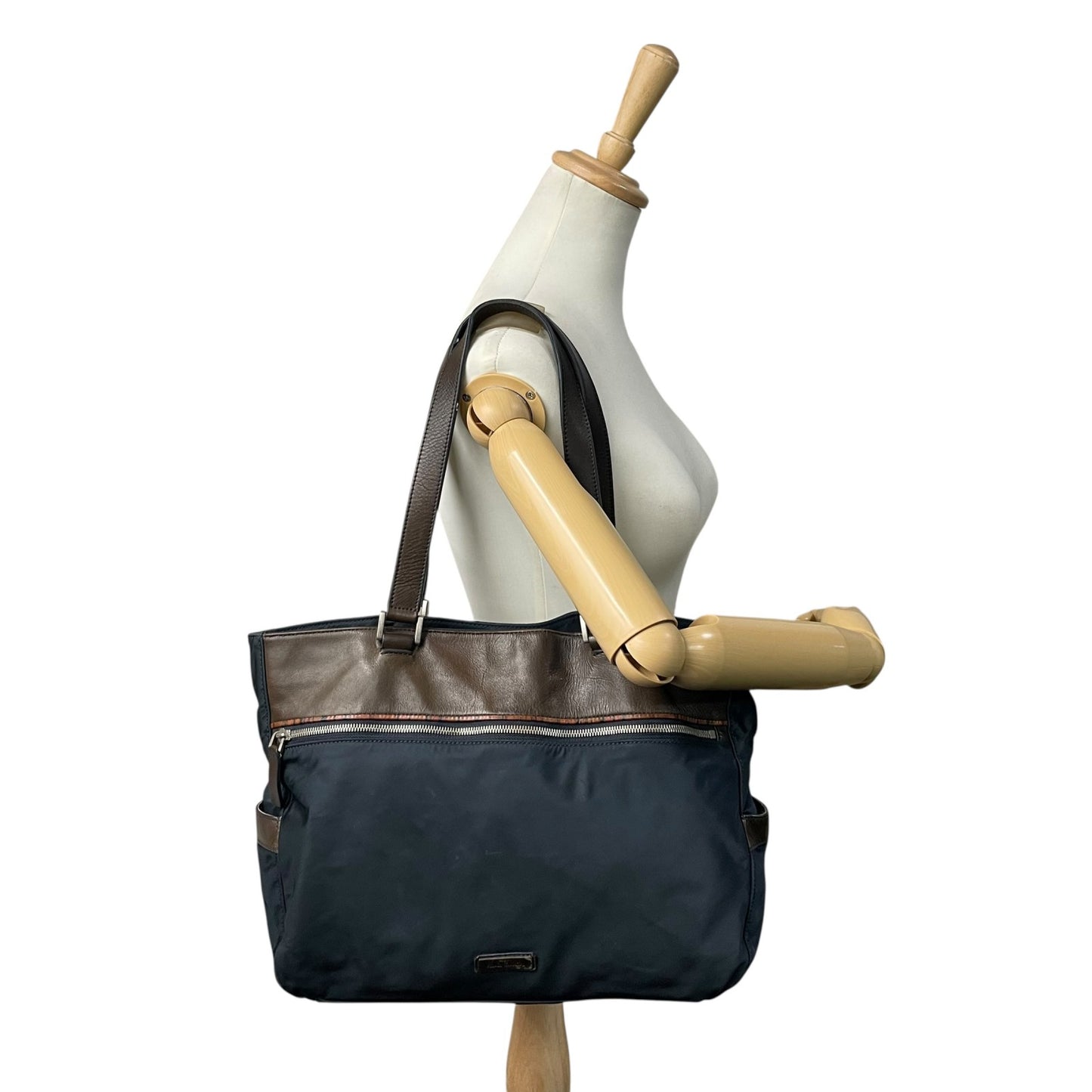 Paul Smith ポールスミス ZIP SIGNATURE ジップシグネチャー トートバッグ ビジネストート 紺 ネイビー 茶 ブラウン マルチストライプ ナイロン レザー シルバー金具 肩掛け可 メンズ X2