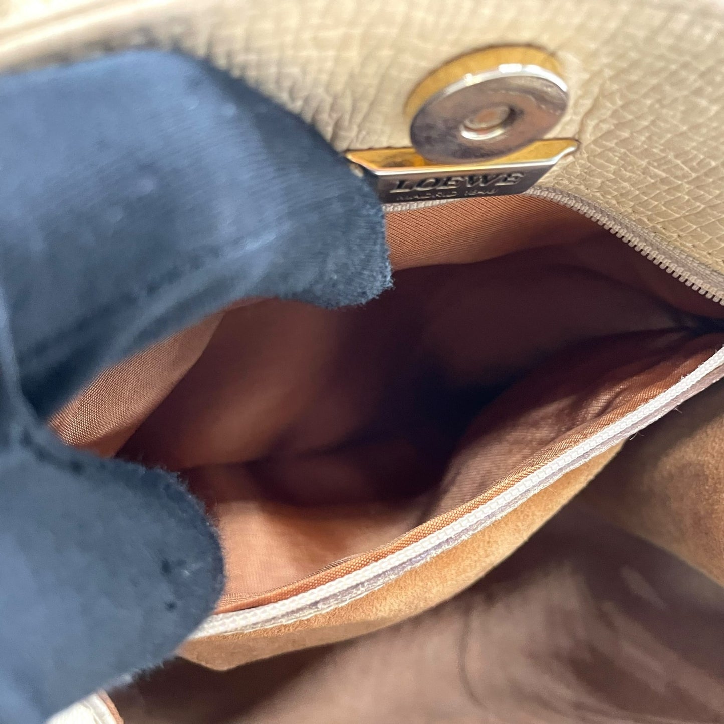 LOEWE ロエベ アナグラム エンボス レザー ハンドバッグ ベージュ ゴールド金具 トップハンドル クラシック レディース C