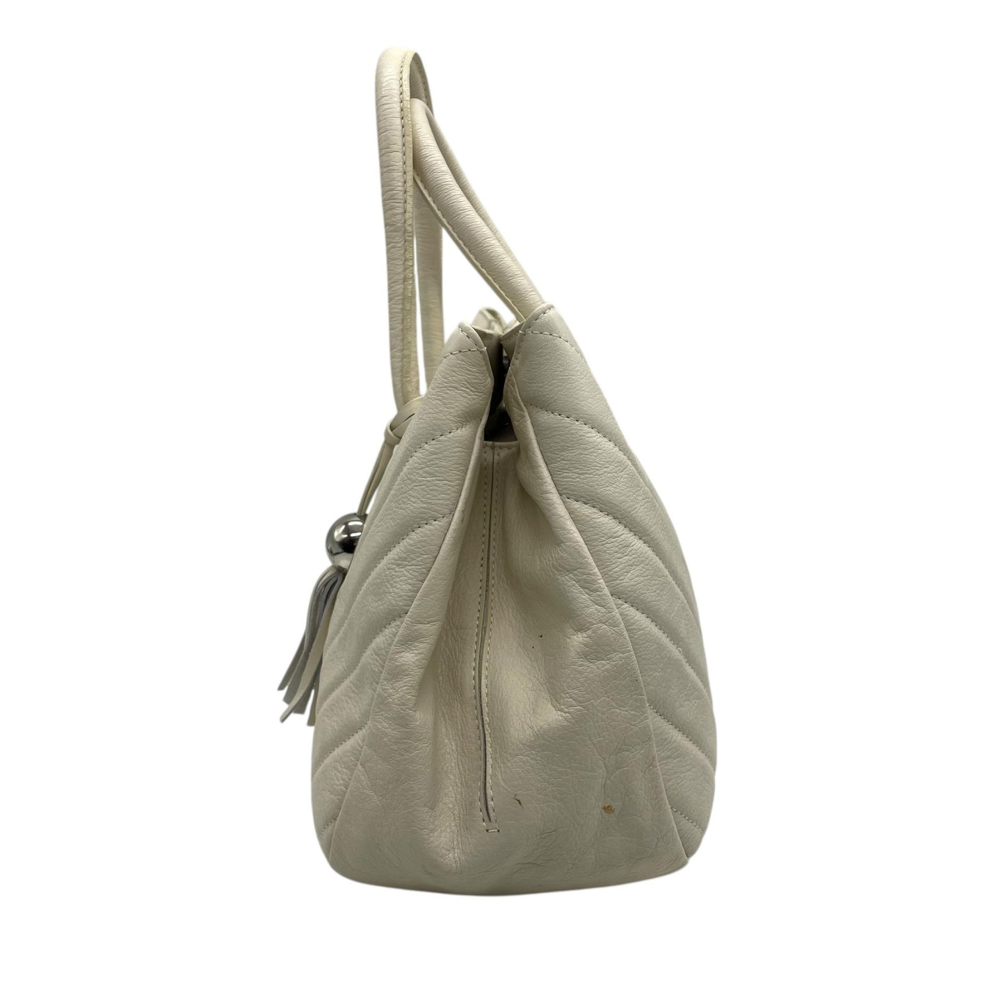 フルラ FURLA キルティング トートバッグ ホワイト 白 レザー タッセルチャーム付き ハンドバッグ S96