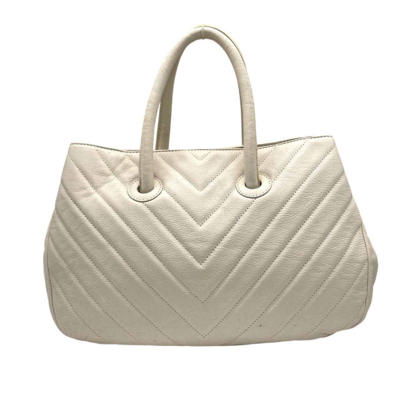 フルラ FURLA キルティング トートバッグ ホワイト 白 レザー タッセルチャーム付き ハンドバッグ S96