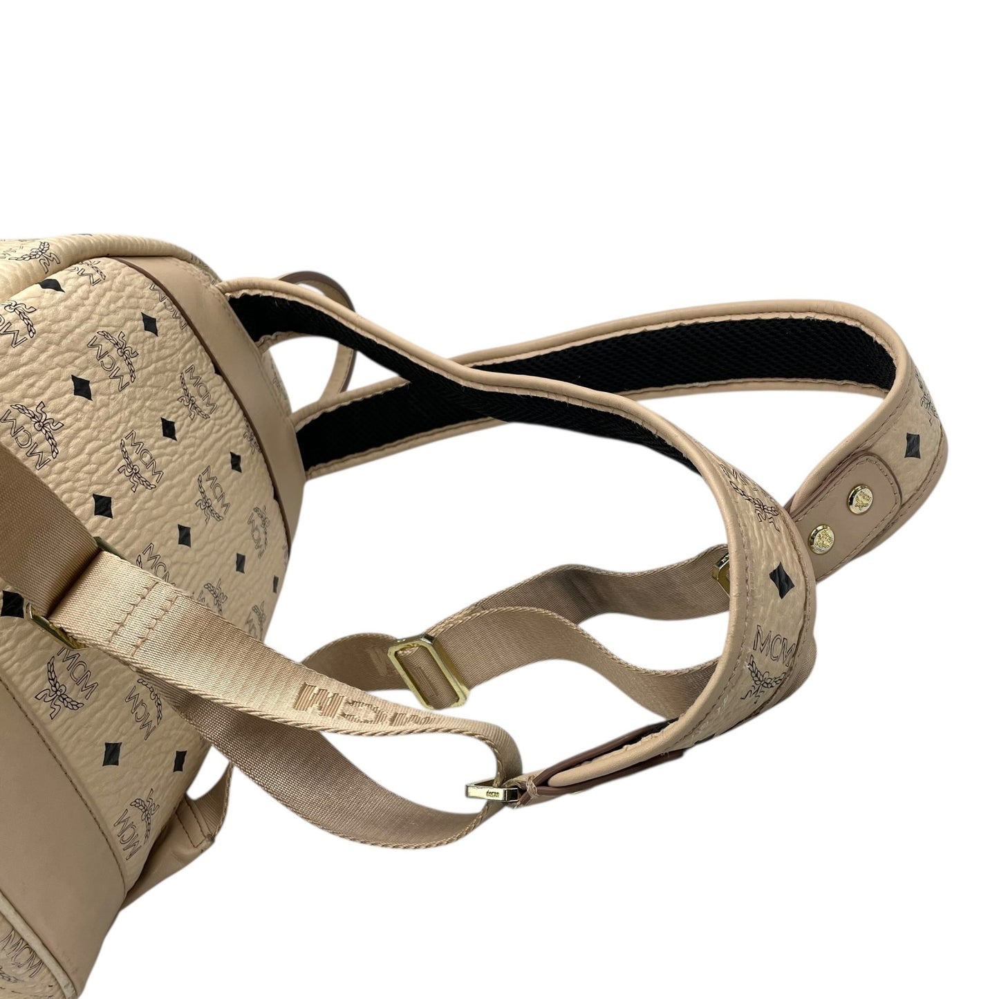 MCM ヴィセトス スタッズ バックパック リュック ベージュ ピンクベージュ ゴールド金具 モノグラム ロゴ