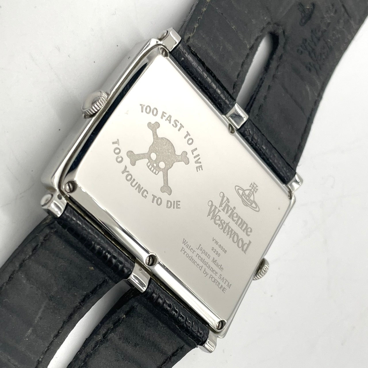 【電池交換済／稼働品】ヴィヴィアンウエストウッド 腕時計 ダブルフェイス デュアルタイム スカル＆ハート VW-9038 スクエア メンズ レディース TOO FAST TO LIVE アナログ クオーツ パンク ロックデザイン Vivienne Westwood G4