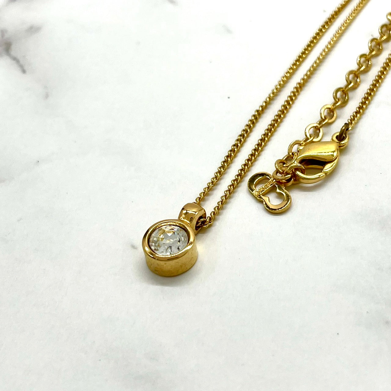 美品 Christian Dior クリスチャンディオール ネックレス クリスタルストーン ゴールドカラー アジャスター付き CDロゴ アクセサリー ヴィンテージジュエリー レディース I3