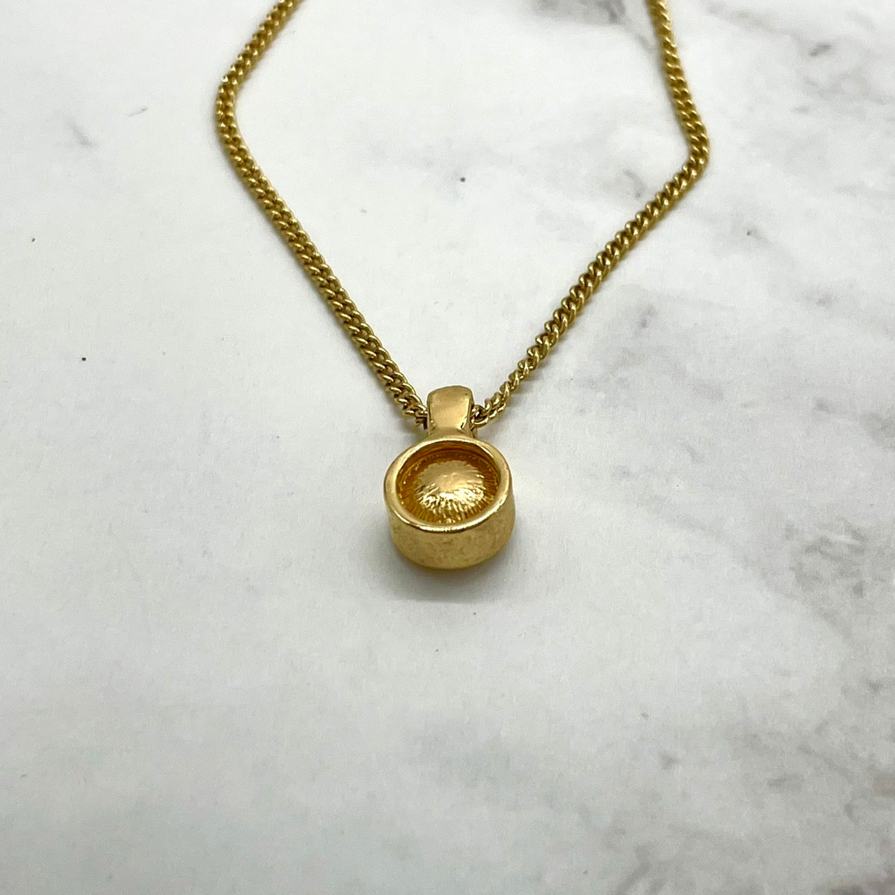 美品 Christian Dior クリスチャンディオール ネックレス クリスタルストーン ゴールドカラー アジャスター付き CDロゴ アクセサリー ヴィンテージジュエリー レディース I3