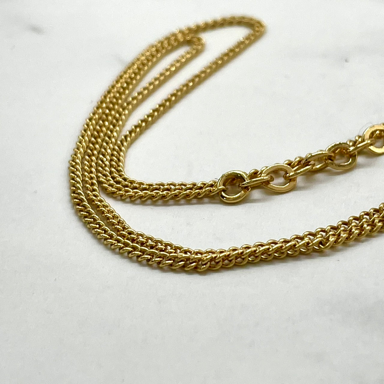 美品 Christian Dior クリスチャンディオール ネックレス クリスタルストーン ゴールドカラー アジャスター付き CDロゴ アクセサリー ヴィンテージジュエリー レディース I3