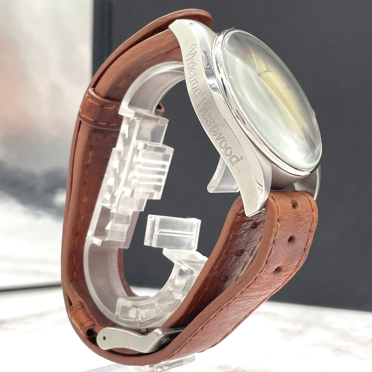 電池交換済/稼働ヴィヴィアンウエストウッド 腕時計 メンズ ゴールド文字盤 レザーベルト ブラウン オーブ アナログ クオーツ クラシック ヴィンテージ Vivienne Westwood VV012TN ヘリテージ G3