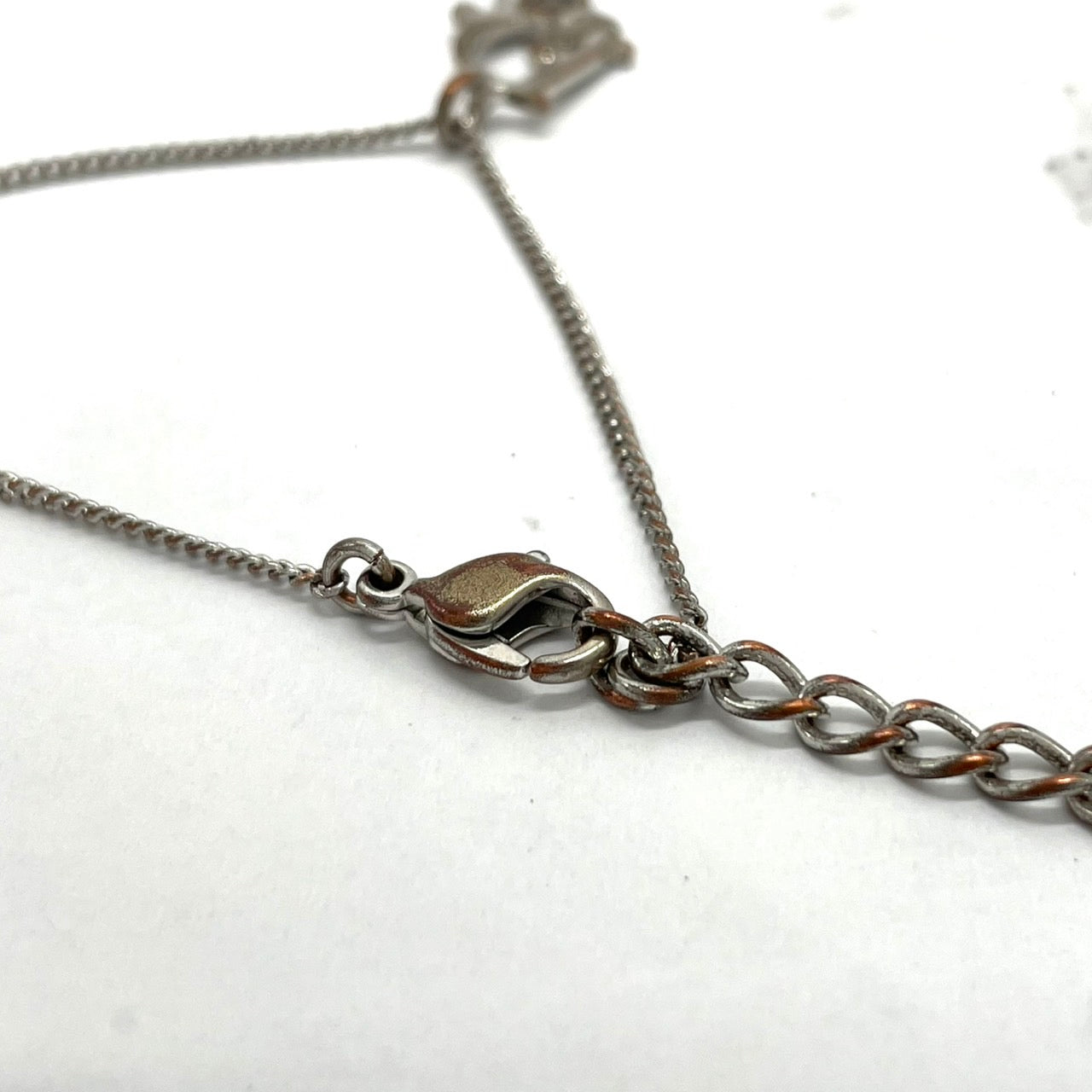 クリスチャンディオール ブレスレット シルバーカラー レディース ロゴモチーフ バングル アクセサリー ジュエリー I1