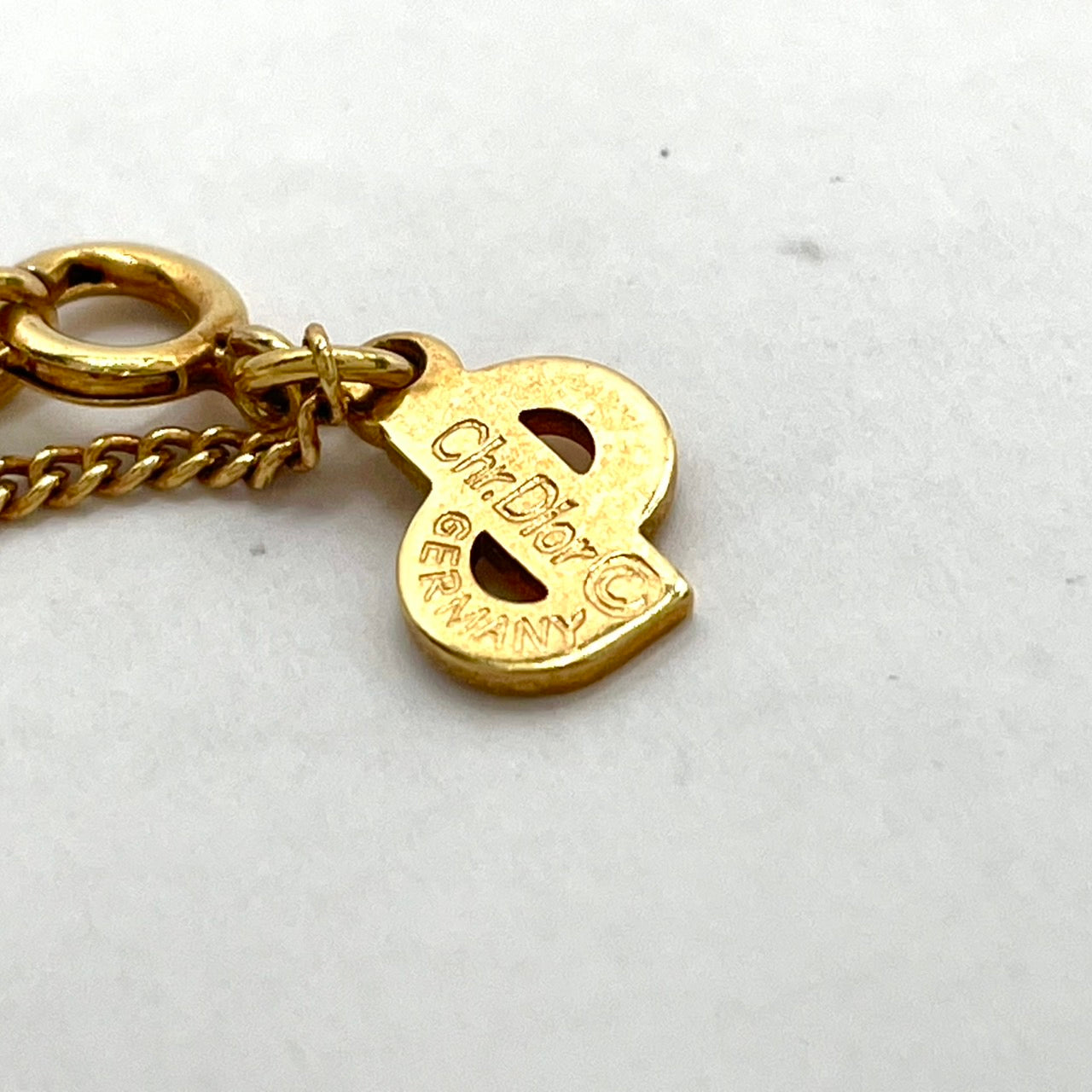 美品 Christian Dior クリスチャンディオール ヴィンテージ ネックレス ラインストーン ツイストモチーフ ペンダント ゴールドカラー CDロゴ ジュエリー アクセサリー レディース I1