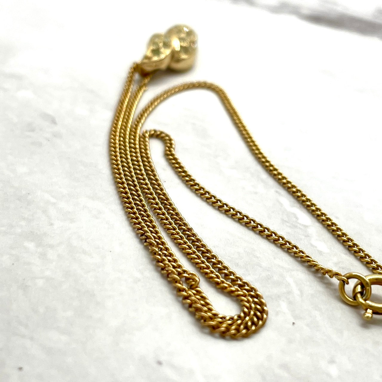 美品 Christian Dior クリスチャンディオール ヴィンテージ ネックレス ラインストーン ツイストモチーフ ペンダント ゴールドカラー CDロゴ ジュエリー アクセサリー レディース I1