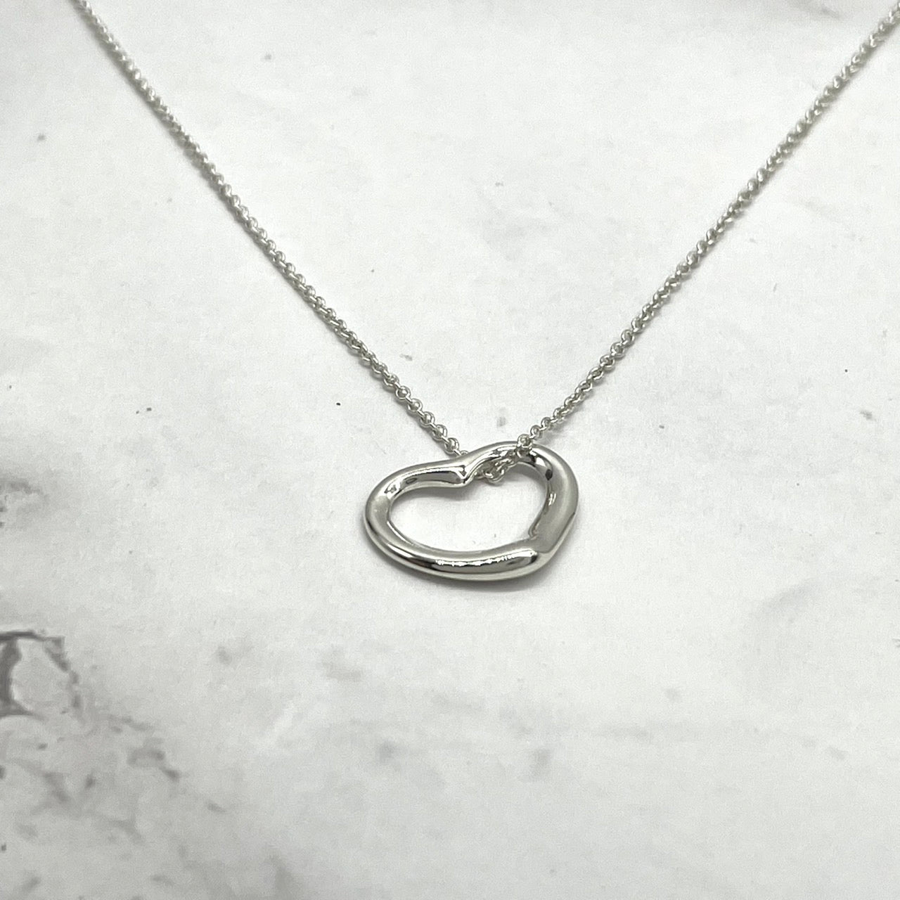 美品 TIFFANY & Co. ティファニー ネックレス オープンハート エルサ・ペレッティ SV925 シルバー ヴィンテージ ペンダント ジュエリー アクセサリー レディース I1