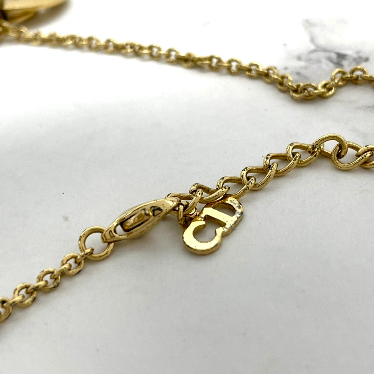 美品 Christian Dior クリスチャンディオール ヴィンテージ ネックレス ダブルサークル CDロゴ アジャスター ペンダント ゴールドカラー アクセサリー ジュエリー レディース I1