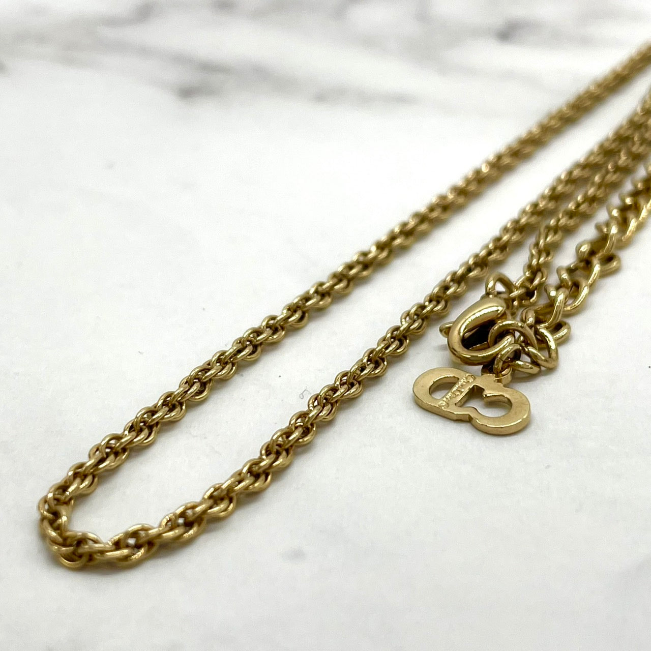 Christian Dior クリスチャンディオール ヴィンテージ チェーンネックレス CDロゴ アジャスター ペンダント ネックレス ゴールドカラー アクセサリー ジュエリー レディース メンズ I1