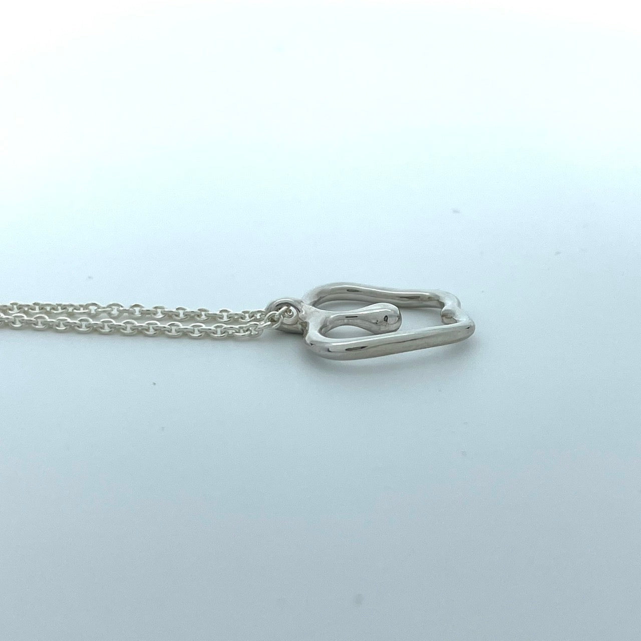 美品 TIFFANY & Co. ティファニー ネックレス アップル エルサ・ペレッティ シルバー SV925 りんごモチーフ ペンダント ヴィンテージ ジュエリー アクセサリー レディース I1