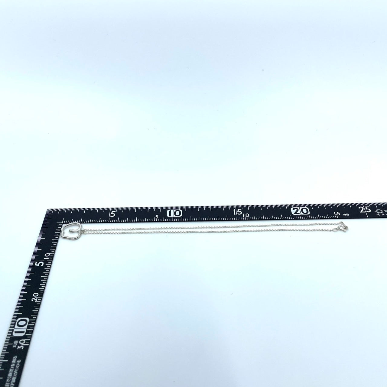 美品 TIFFANY & Co. ティファニー ネックレス アップル エルサ・ペレッティ シルバー SV925 りんごモチーフ ペンダント ヴィンテージ ジュエリー アクセサリー レディース I1