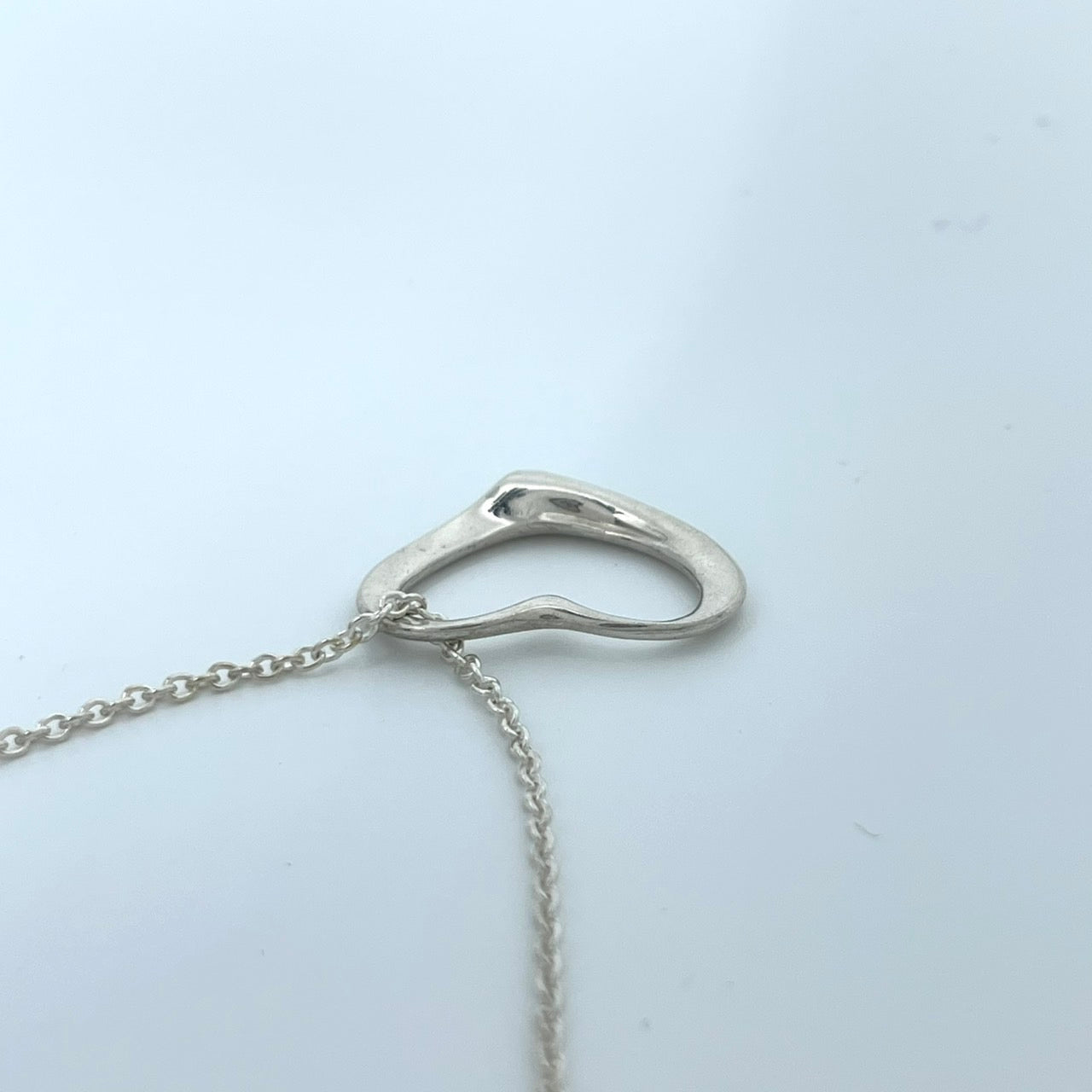 美品 TIFFANY & Co. ティファニー ネックレス オープンハート エルサ・ペレッティ シルバー SV925 ペンダント ヴィンテージ ジュエリー アクセサリー レディース I1