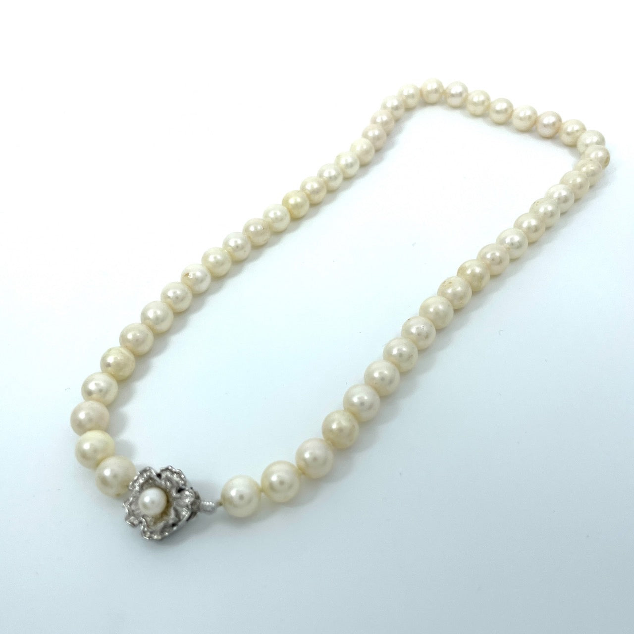 本真珠 アコヤ真珠 養殖真珠 ネックレス シルバー留め具刻印 7.9mm-8.3mm 全長約45cm ホワイト 白 パール 冠婚葬祭 フォーマル i5