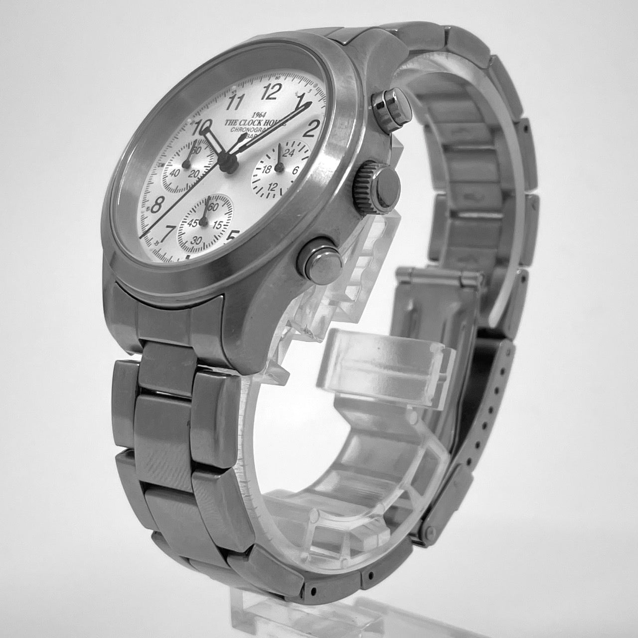 Authentic THE CLOCK HOUSE 1964 Chronograph Watch CH006M White Dial Quartz Mens