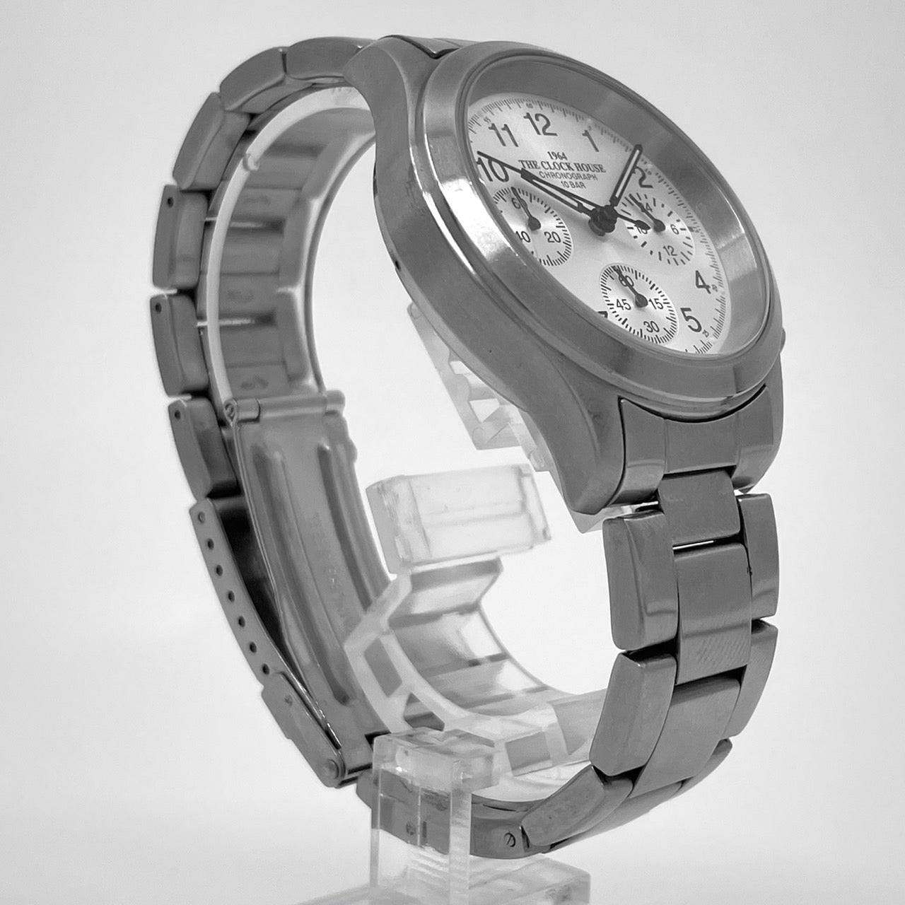 Authentic THE CLOCK HOUSE 1964 Chronograph Watch CH006M White Dial Quartz Mens