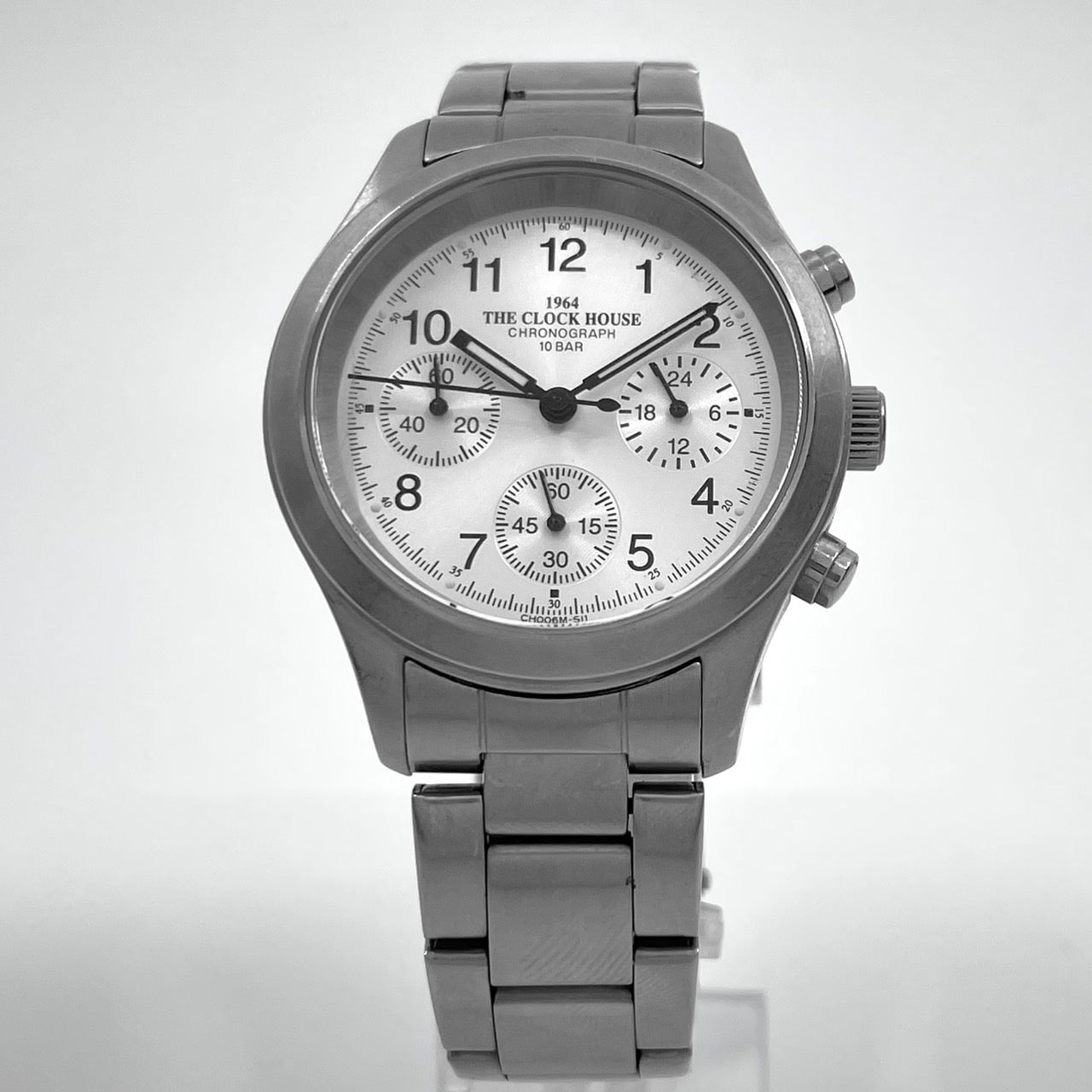 Authentic THE CLOCK HOUSE 1964 Chronograph Watch CH006M White Dial Quartz Mens