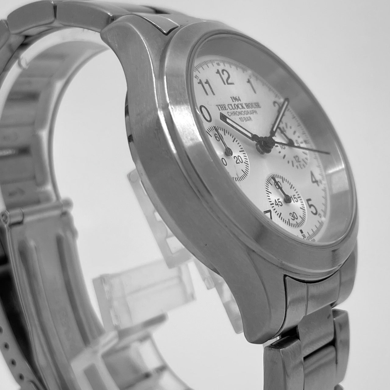 Authentic THE CLOCK HOUSE 1964 Chronograph Watch CH006M White Dial Quartz Mens