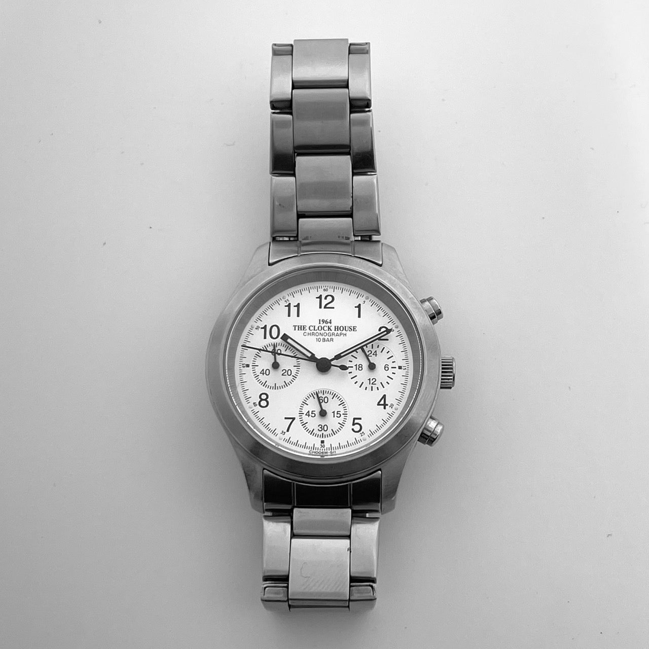 Authentic THE CLOCK HOUSE 1964 Chronograph Watch CH006M White Dial Quartz Mens