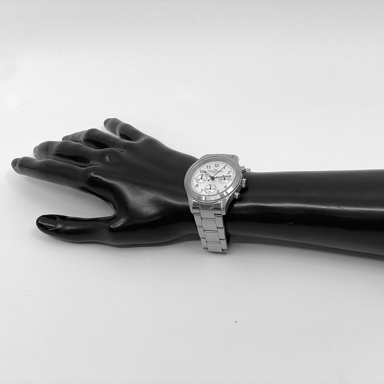 Authentic THE CLOCK HOUSE 1964 Chronograph Watch CH006M White Dial Quartz Mens