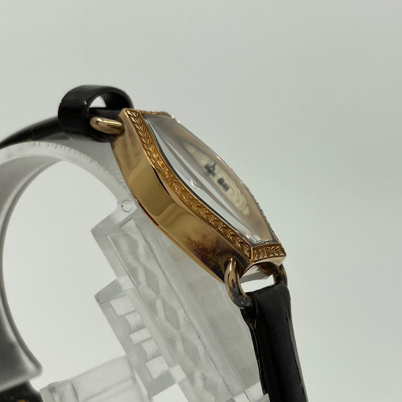 Authentic Rosemont RS-024 Ladies Watch Quartz Classic Tonneau Gold Swiss Made Rose