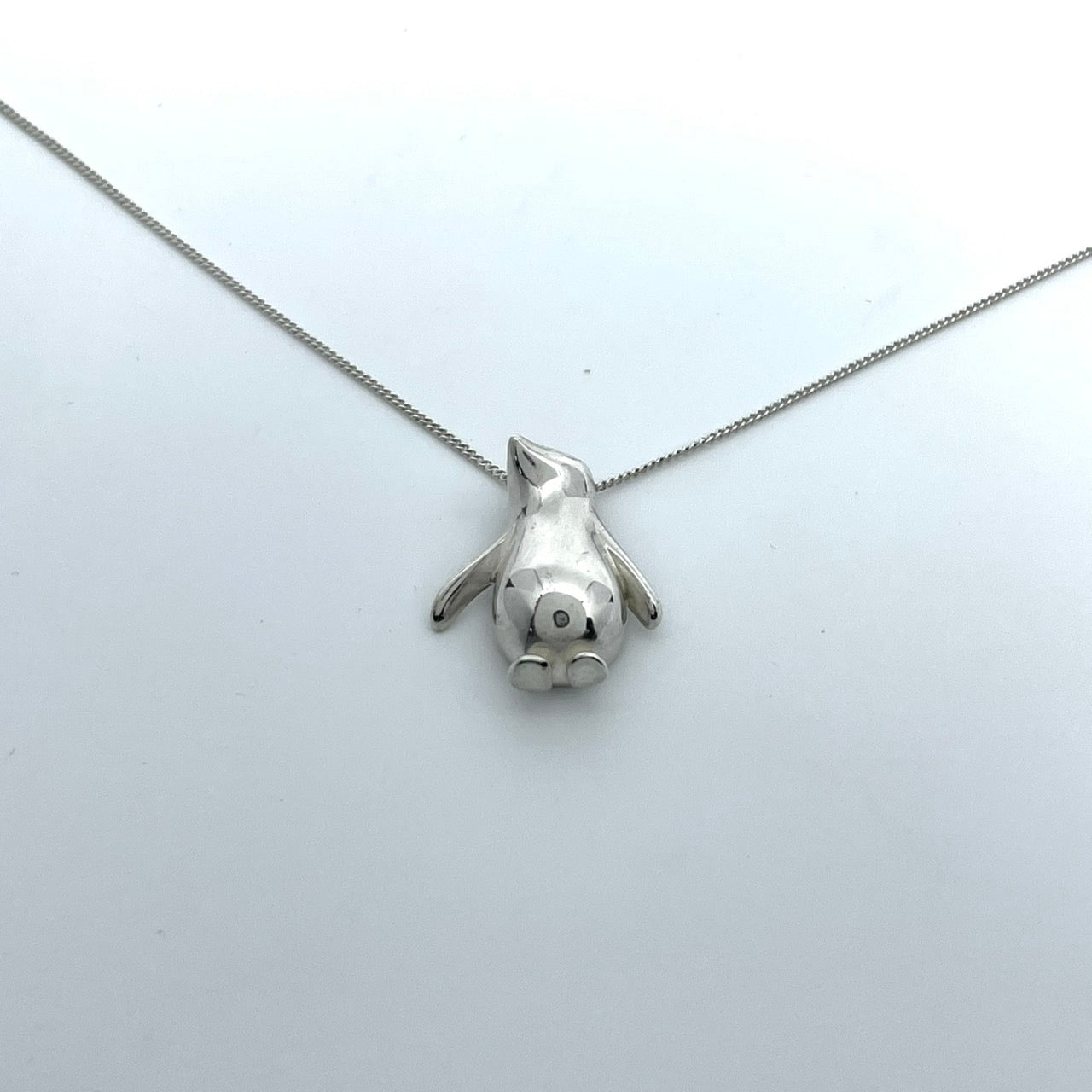 美品 TIFFANY &Co. ティファニー ネックレス ペンギンモチーフ SV925 シルバー レディース ヴィンテージ ジュエリー ペンダント アクセサリー I1