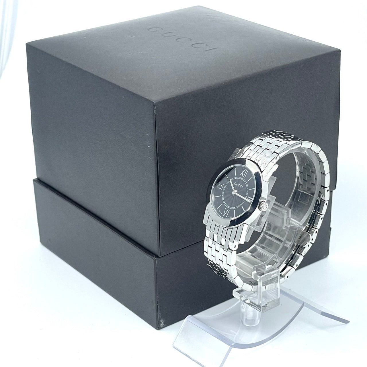 【電池交換済】GUCCI グッチ 5200L.1 レディース腕時計 クオーツ ブラック文字盤 ラウンド ローマンインデックス アナログ ドレスウォッチ エレガント クラシックデザイン ステンレススティール クリーニング済み G
