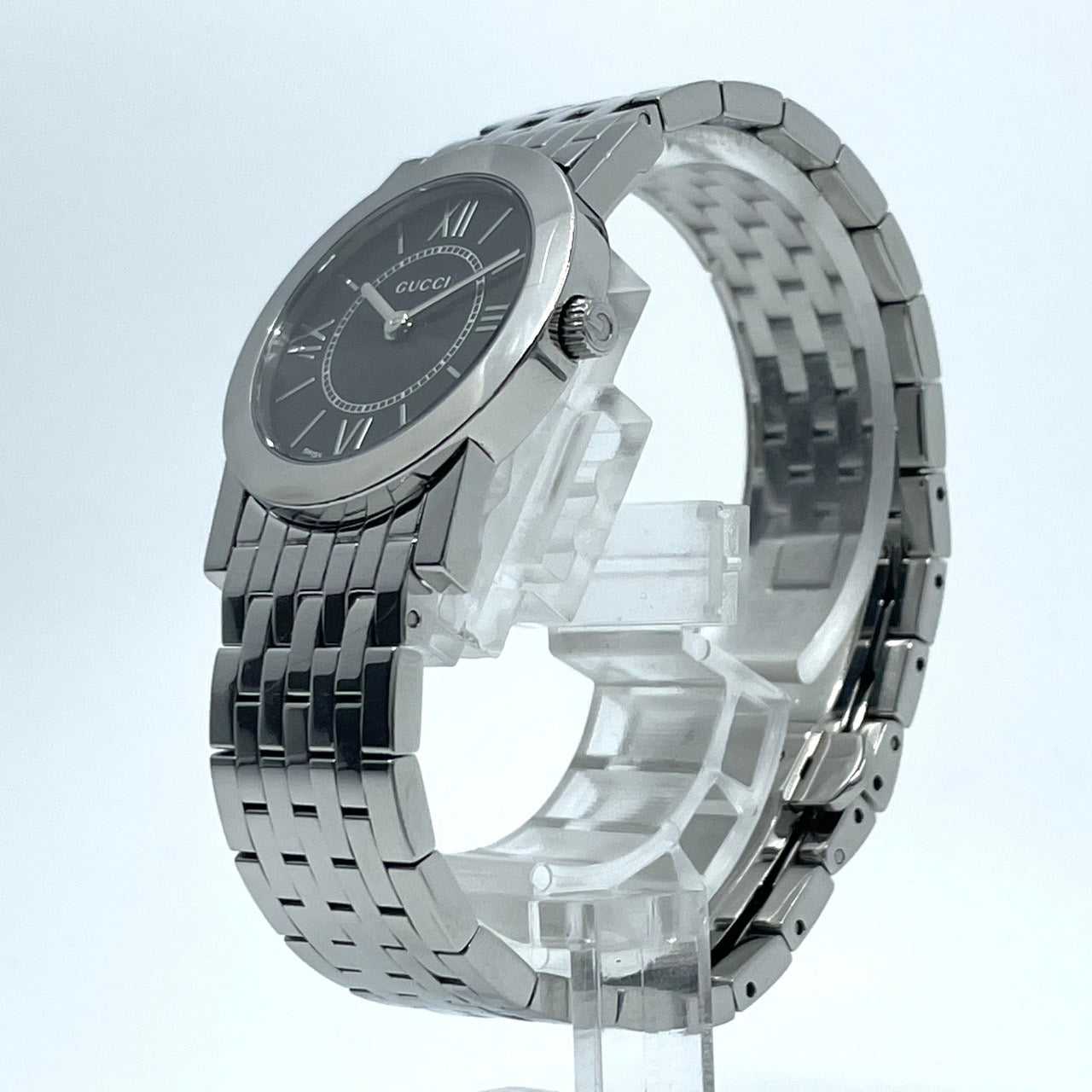 【電池交換済】GUCCI グッチ 5200L.1 レディース腕時計 クオーツ ブラック文字盤 ラウンド ローマンインデックス アナログ ドレスウォッチ エレガント クラシックデザイン ステンレススティール クリーニング済み G