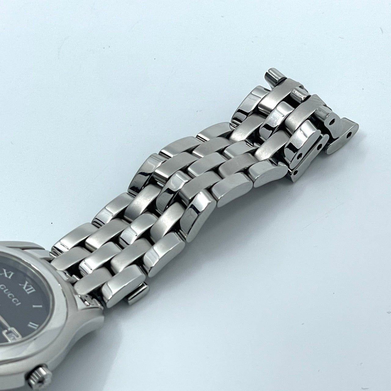 【電池交換済】GUCCI グッチ 5500L レディース腕時計 ブラック文字盤 デイト クオーツ ラウンド ローマンインデックス アナログ ドレスウォッチ エレガント クラシックデザイン ステンレス クリーニング済み G
