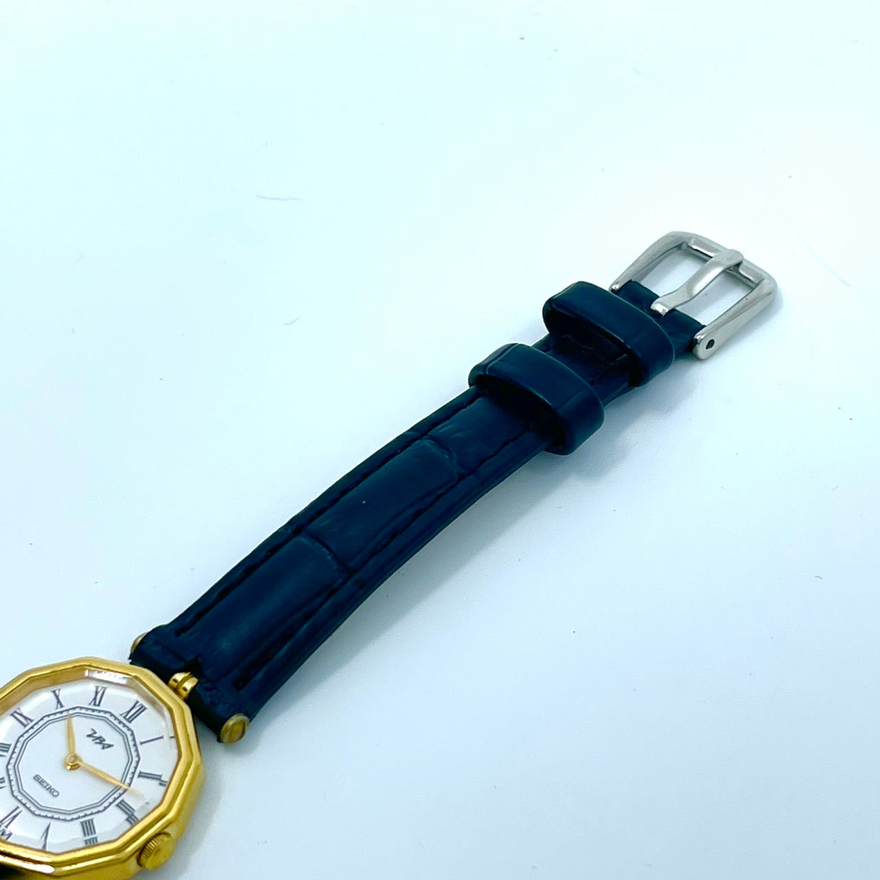 【新品ベルト／電池交換済】SEIKO セイコー TBA レディース腕時計 2C20-6560 オクタゴン ゴールド クオーツ ホワイト文字盤 ローマンインデックス アナログ ビンテージ クラシック ドレスウォッチ エレガント クリーニング済み G6