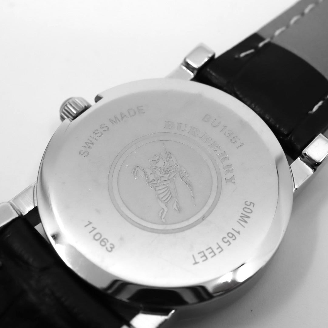 【電池交換済】BURBERRY バーバリー 腕時計 BU1351 レディース クオーツ アナログ ラウンド シルバー文字盤 チェック柄 デイト表示 スイス製 ブラックレザーベルト クラシック エレガント ビジネス ドレスウォッチ クリーニング済 G