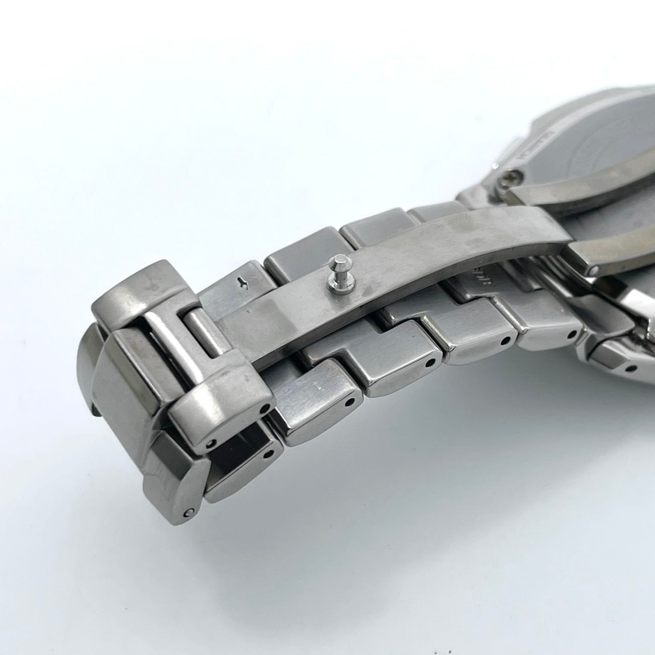 【稼働品／美品】カシオ オシアナス 腕時計 OCW-T100 メンズ 電波ソーラー チタンモデル タフソーラー MULTI BAND 6 アナログ デイト カレンダー シルバー ネイビー文字盤 ブルーベゼル ビジネス 高機能 箱付き クリーニング済み G