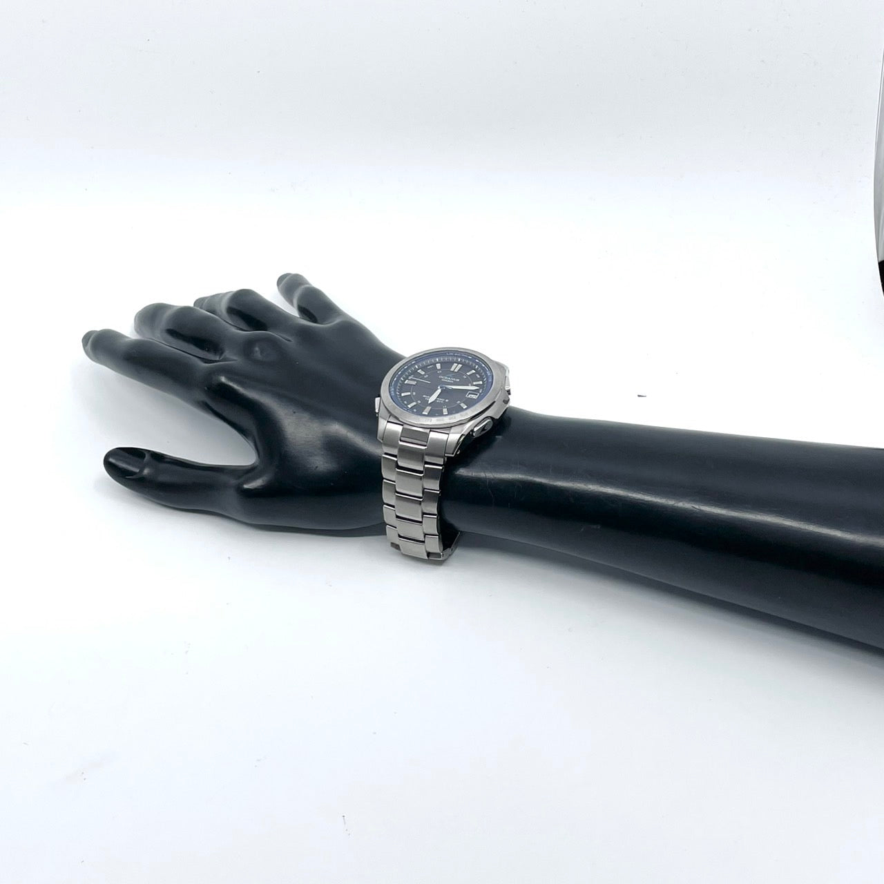 【稼働品／美品】カシオ オシアナス 腕時計 OCW-T100 メンズ 電波ソーラー チタンモデル タフソーラー MULTI BAND 6 アナログ デイト カレンダー シルバー ネイビー文字盤 ブルーベゼル ビジネス 高機能 箱付き クリーニング済み G