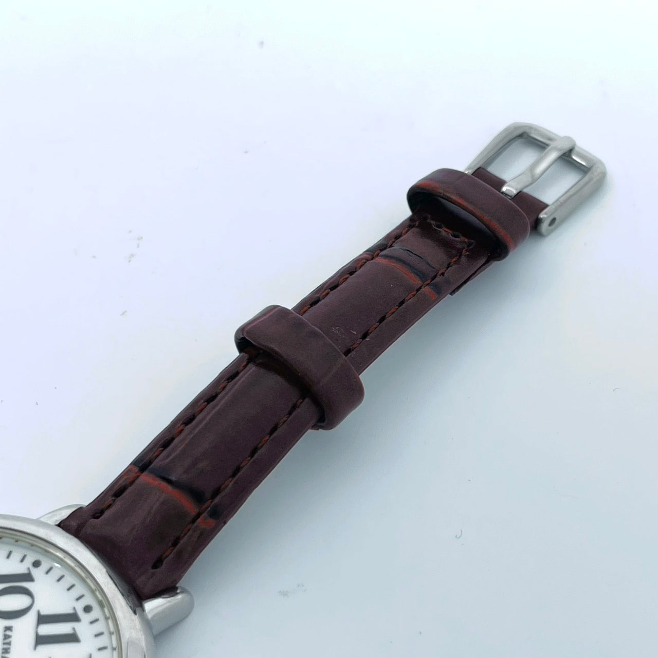 【電池交換済／新品ベルト(社外品)】キャサリンハムネット 腕時計 KH-7096 ユニセックス クオーツ アナログ スモールセコンド 白文字盤 ブラウンレザー クラシック ビンテージデザイン ラウンド ファッションウォッチ クリーニング済み G