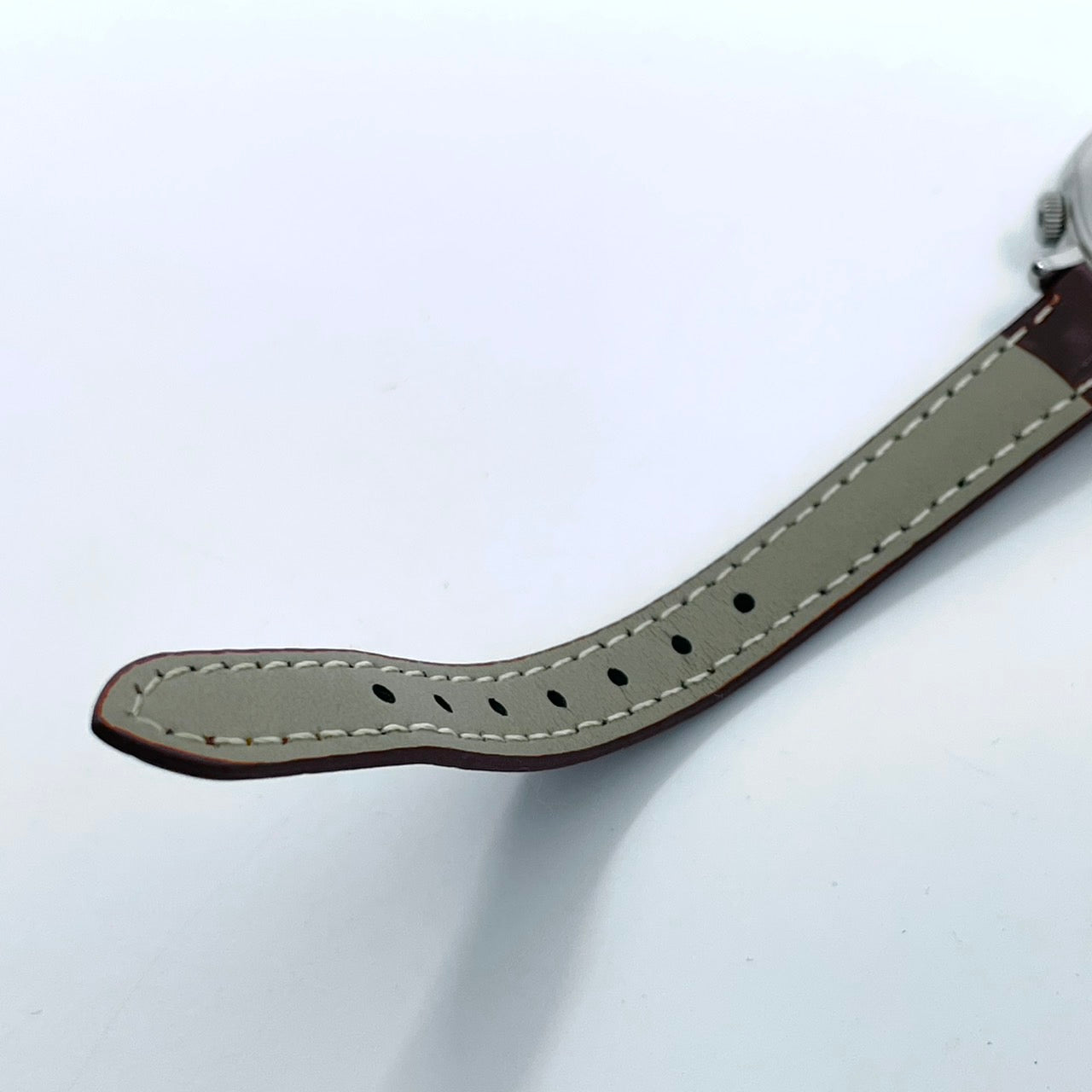 【電池交換済／新品ベルト(社外品)】キャサリンハムネット 腕時計 KH-7096 ユニセックス クオーツ アナログ スモールセコンド 白文字盤 ブラウンレザー クラシック ビンテージデザイン ラウンド ファッションウォッチ クリーニング済み G