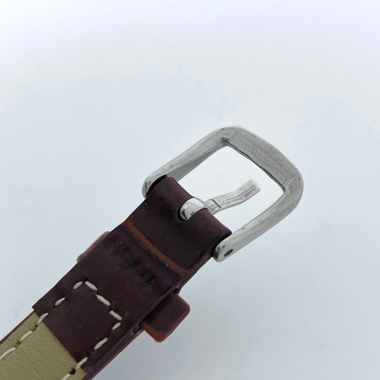 【電池交換済／新品ベルト(社外品)】キャサリンハムネット 腕時計 KH-7096 ユニセックス クオーツ アナログ スモールセコンド 白文字盤 ブラウンレザー クラシック ビンテージデザイン ラウンド ファッションウォッチ クリーニング済み G