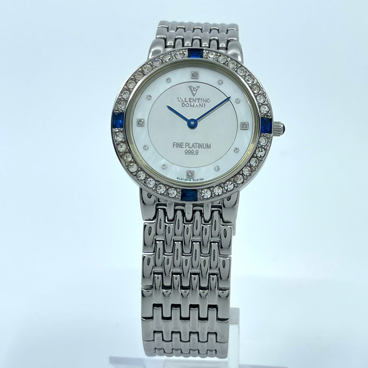 【電池交換済】ヴァレンティノ ドマーニ 腕時計 VD-2038 レディース クオーツ FINE PLATINUM 999.9 プラチナメッキ ラインストーンベゼル サファイア シェル文字盤 ドレスウォッチ エレガント ラグジュアリー クリーニング済み G