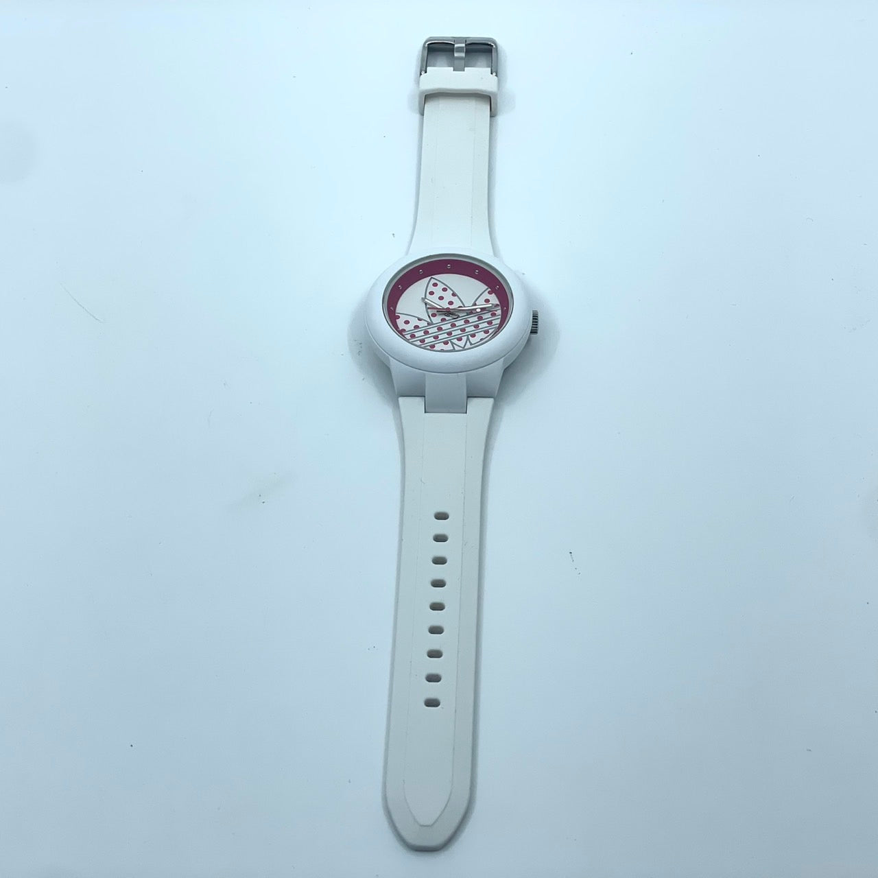 【電池交換済】アディダス 腕時計 ADH3051 ユニセックス クオーツ アナログ ラウンド ホワイト レッド ドット柄 ポップ トレフォイル ビッグロゴ ストリート カジュアル ファッションウォッチ スポーツウォッチ クリーニング済み G