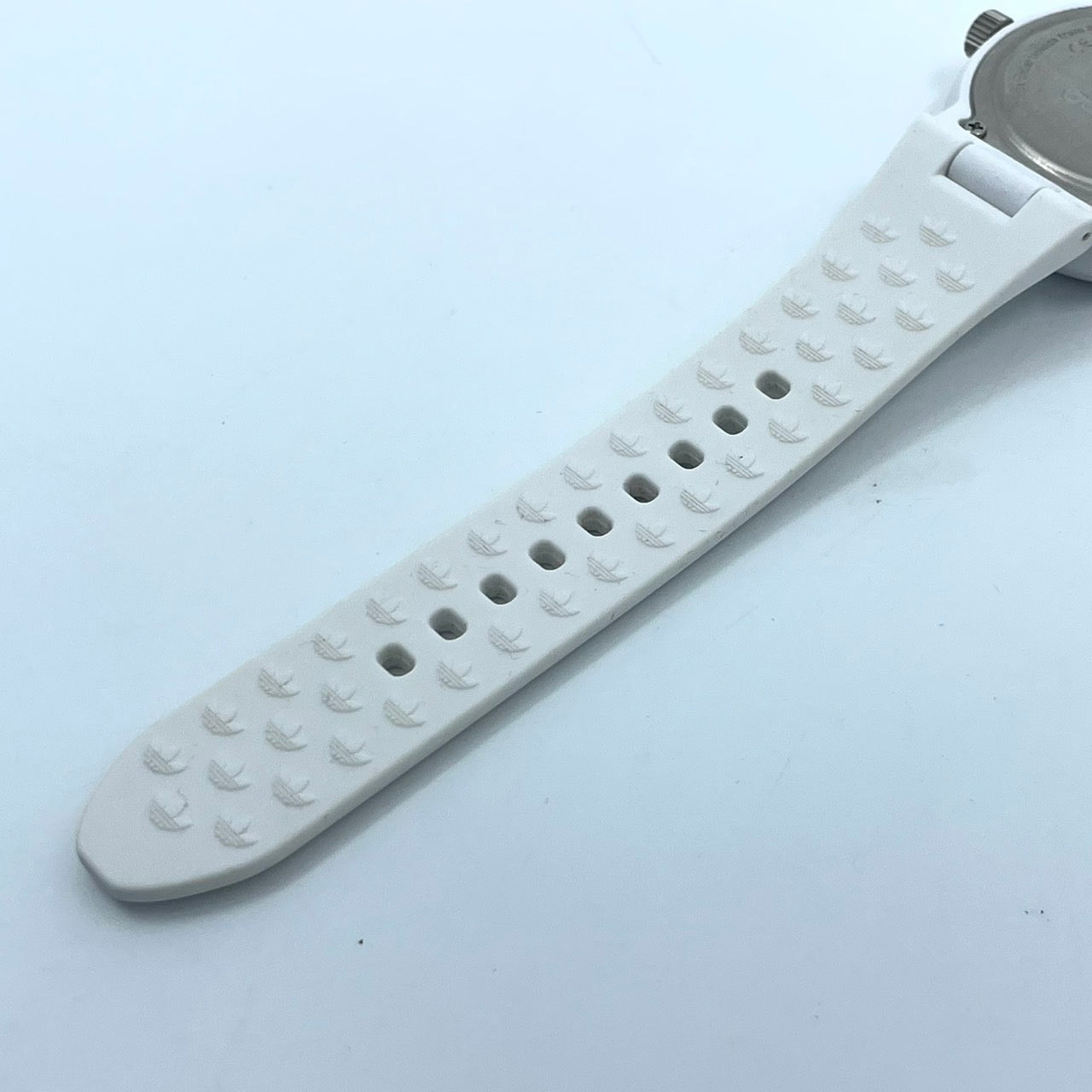 【電池交換済】アディダス 腕時計 ADH3051 ユニセックス クオーツ アナログ ラウンド ホワイト レッド ドット柄 ポップ トレフォイル ビッグロゴ ストリート カジュアル ファッションウォッチ スポーツウォッチ クリーニング済み G