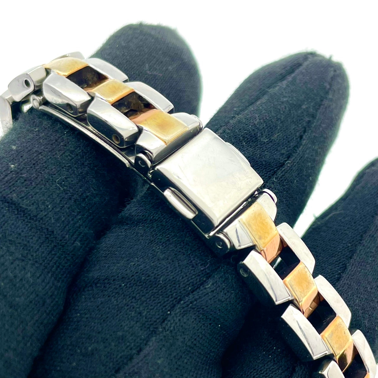 【稼働品／美品】セイコー 腕時計 1B21-0AK0 レディース 電波ソーラー ピンク文字盤 リボン柄 シルバー ゴールド コンビカラー アナログ ラウンド フェミニン エレガント かわいい ビジネス オフィス クリーニング済み G5