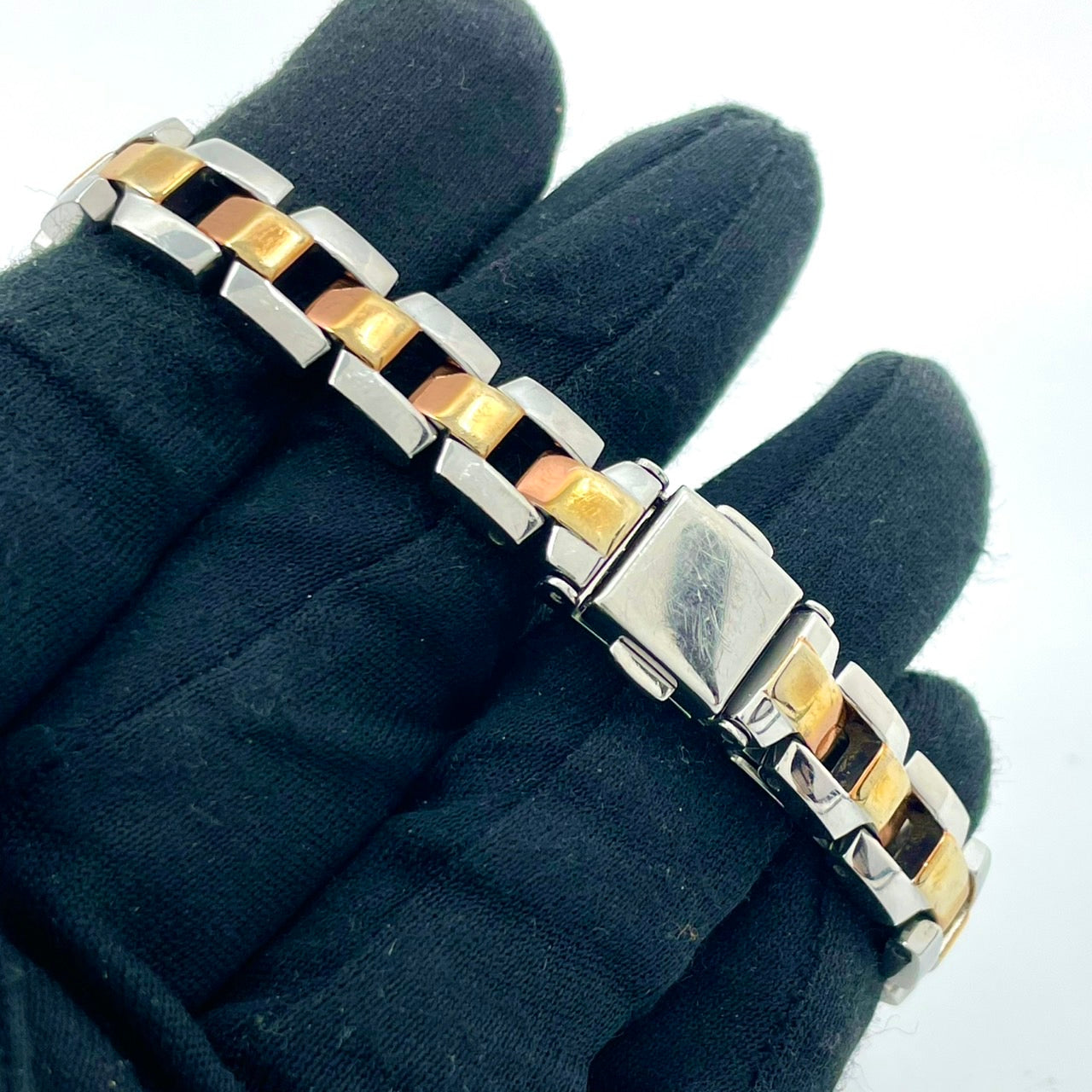 【稼働品／美品】セイコー 腕時計 1B21-0AK0 レディース 電波ソーラー ピンク文字盤 リボン柄 シルバー ゴールド コンビカラー アナログ ラウンド フェミニン エレガント かわいい ビジネス オフィス クリーニング済み G5