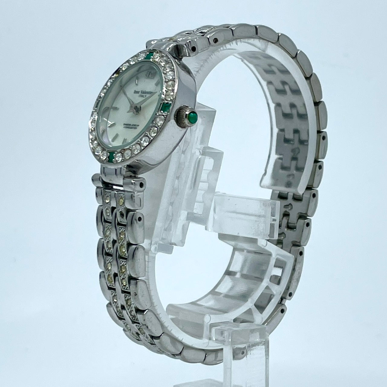 【電池交換済】アイザックヴァレンチノ 腕時計 IVL-9100-3 レディース クオーツ ジュエリーウォッチ プラチナメッキ シェル文字盤 ラインストーンベゼル エメラルド装飾 ドレスウォッチ エレガント ラグジュアリー シルバー クリーニング済み G5