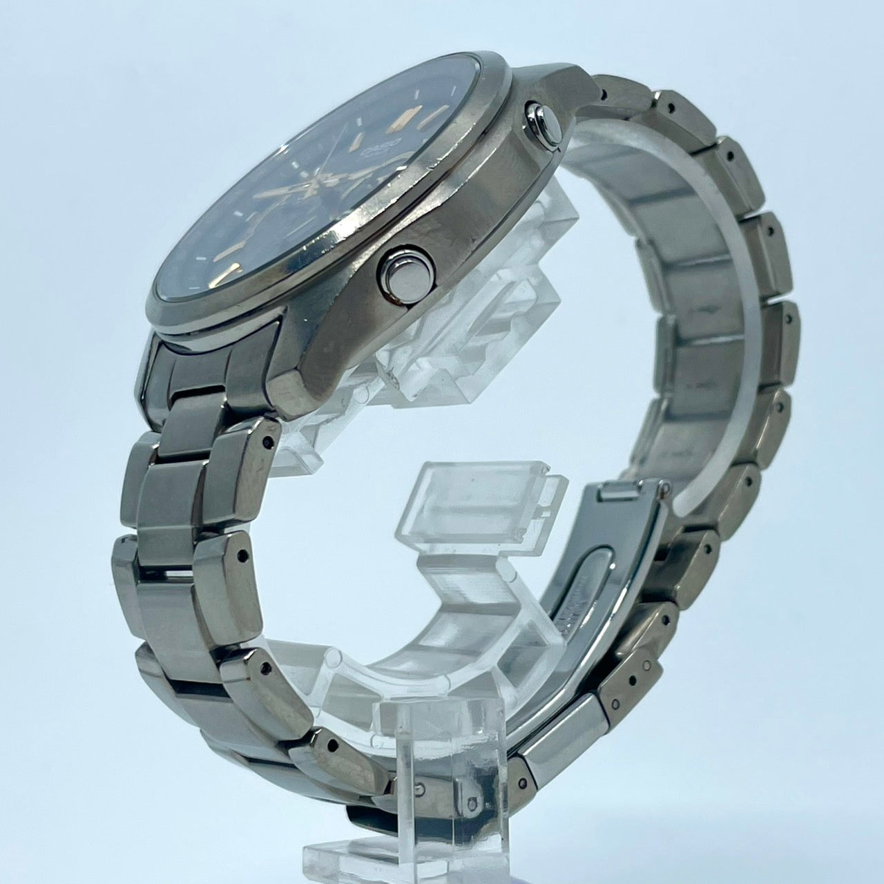 CASIO カシオ リニエージ 腕時計 LIW-M610TDS メンズ 電波ソーラー チタン MULTI BAND 6 タフソーラー クロノグラフ ワールドタイム 黒文字盤 ゴールドアクセント 高機能 サファイアガラス クリーニング済み G5