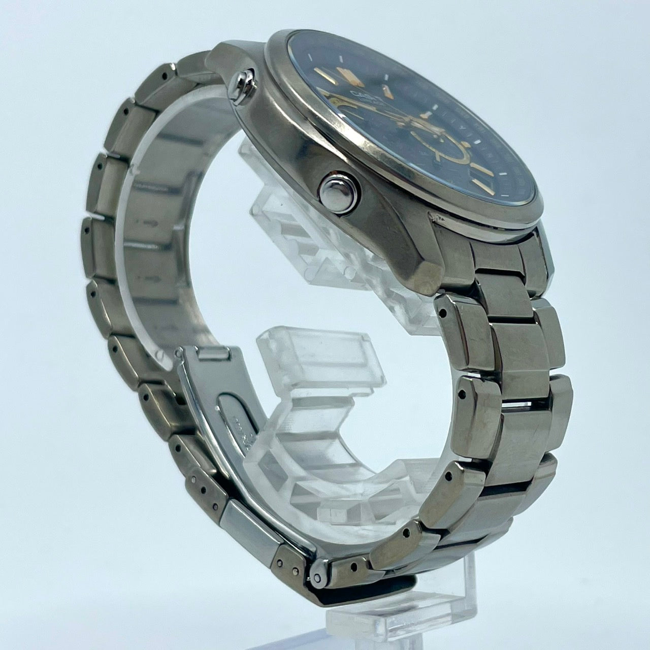 CASIO カシオ リニエージ 腕時計 LIW-M610TDS メンズ 電波ソーラー チタン MULTI BAND 6 タフソーラー クロノグラフ ワールドタイム 黒文字盤 ゴールドアクセント 高機能 サファイアガラス クリーニング済み G5