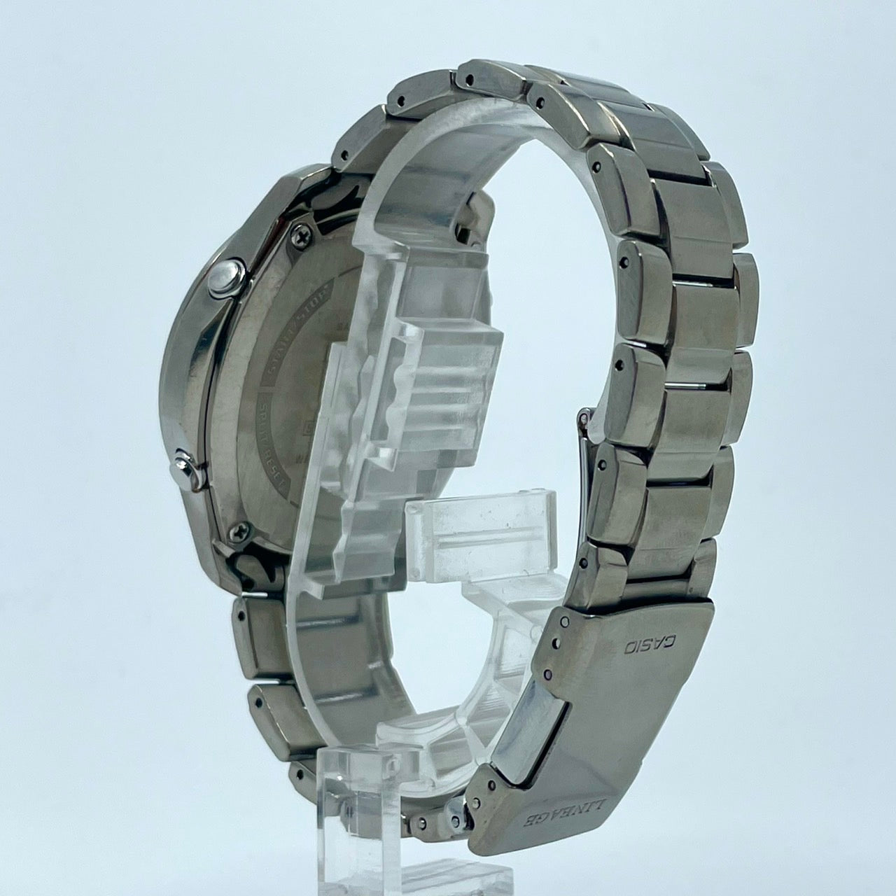 CASIO カシオ リニエージ 腕時計 LIW-M610TDS メンズ 電波ソーラー チタン MULTI BAND 6 タフソーラー クロノグラフ ワールドタイム 黒文字盤 ゴールドアクセント 高機能 サファイアガラス クリーニング済み G5