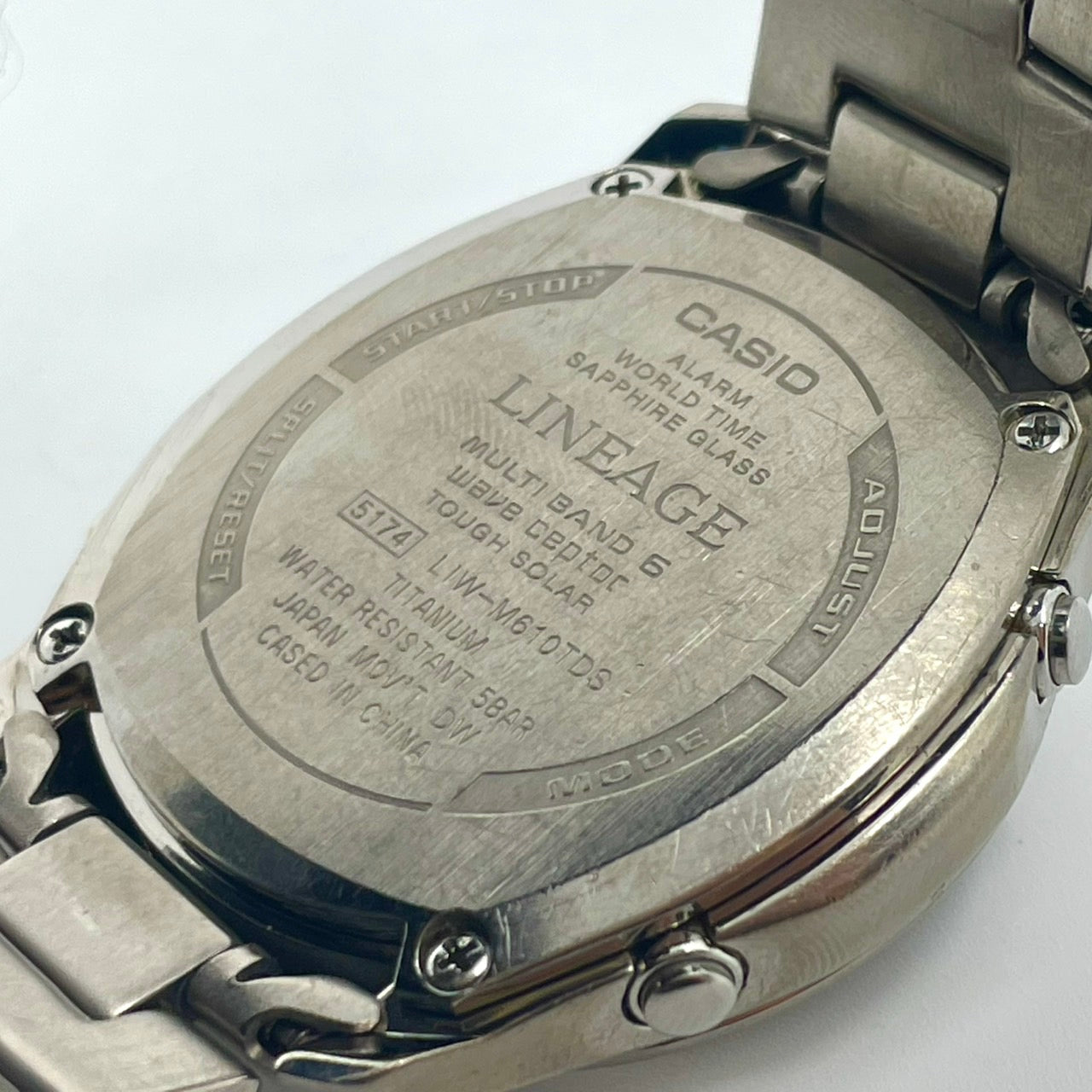 CASIO カシオ リニエージ 腕時計 LIW-M610TDS メンズ 電波ソーラー チタン MULTI BAND 6 タフソーラー クロノグラフ ワールドタイム 黒文字盤 ゴールドアクセント 高機能 サファイアガラス クリーニング済み G5